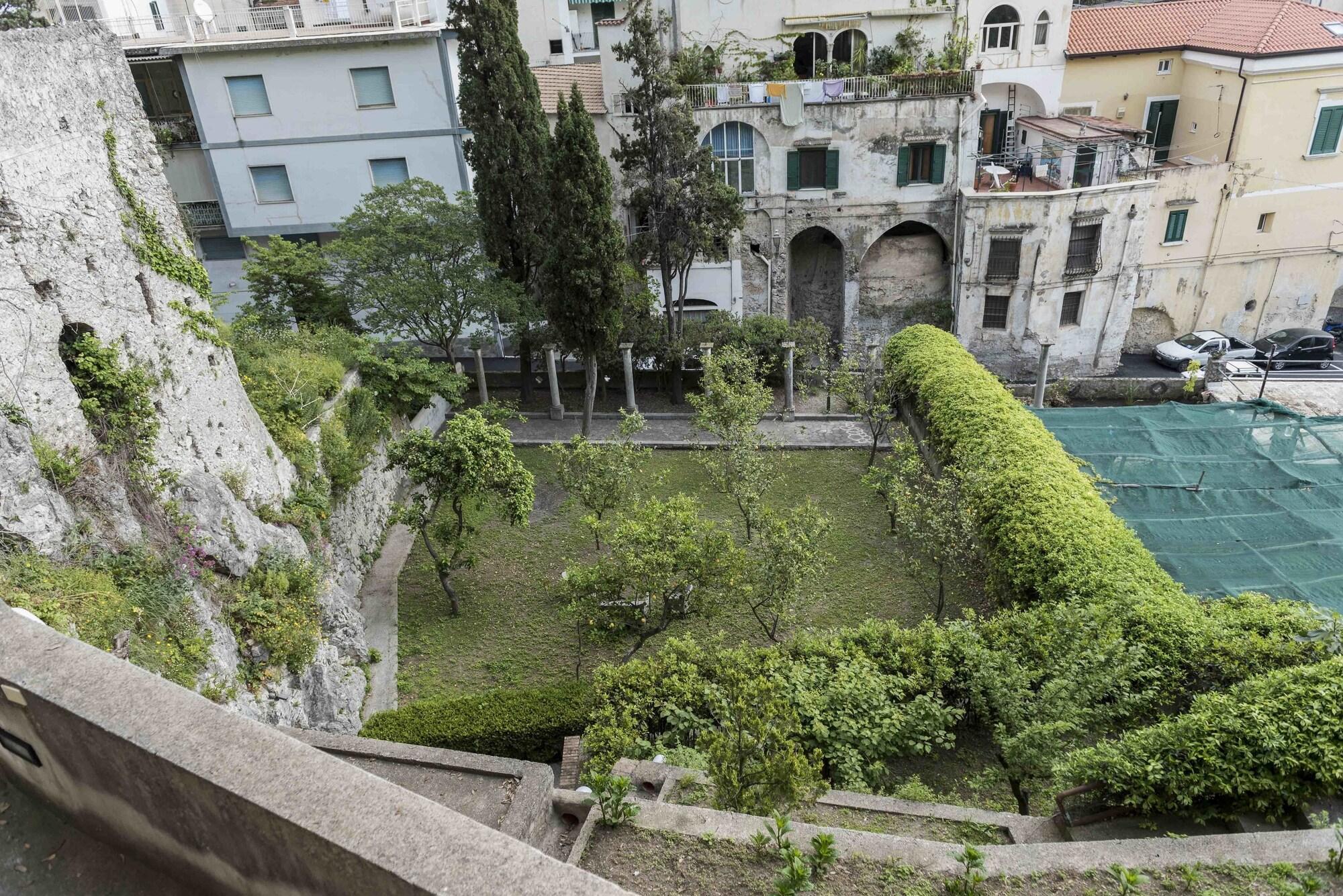 Hotel Villa Annalara Charme And Relax Amalfi Bagian luar foto